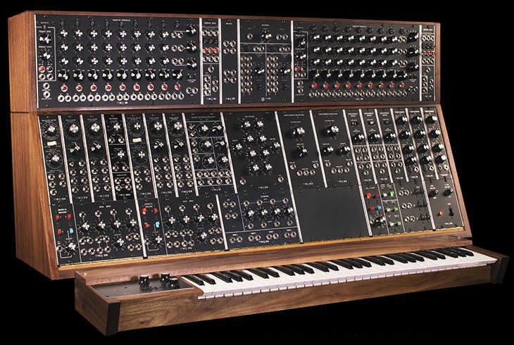 Moog Modularシンセサイザー