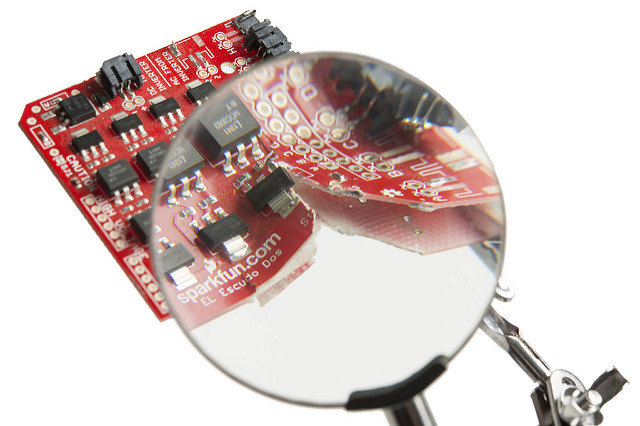 自動光学検査で破損したEL Escudo