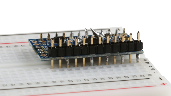 はんだ付けが誤った側にあるPro Mini