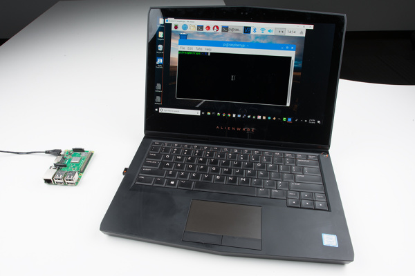 VNCでRaspberry Piのデスクトップにリモートアクセスする様子